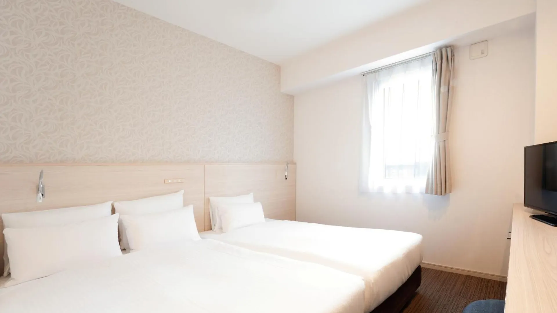 The Breakfast Hotel Fukuoka Tenjin 3*,  Japán
